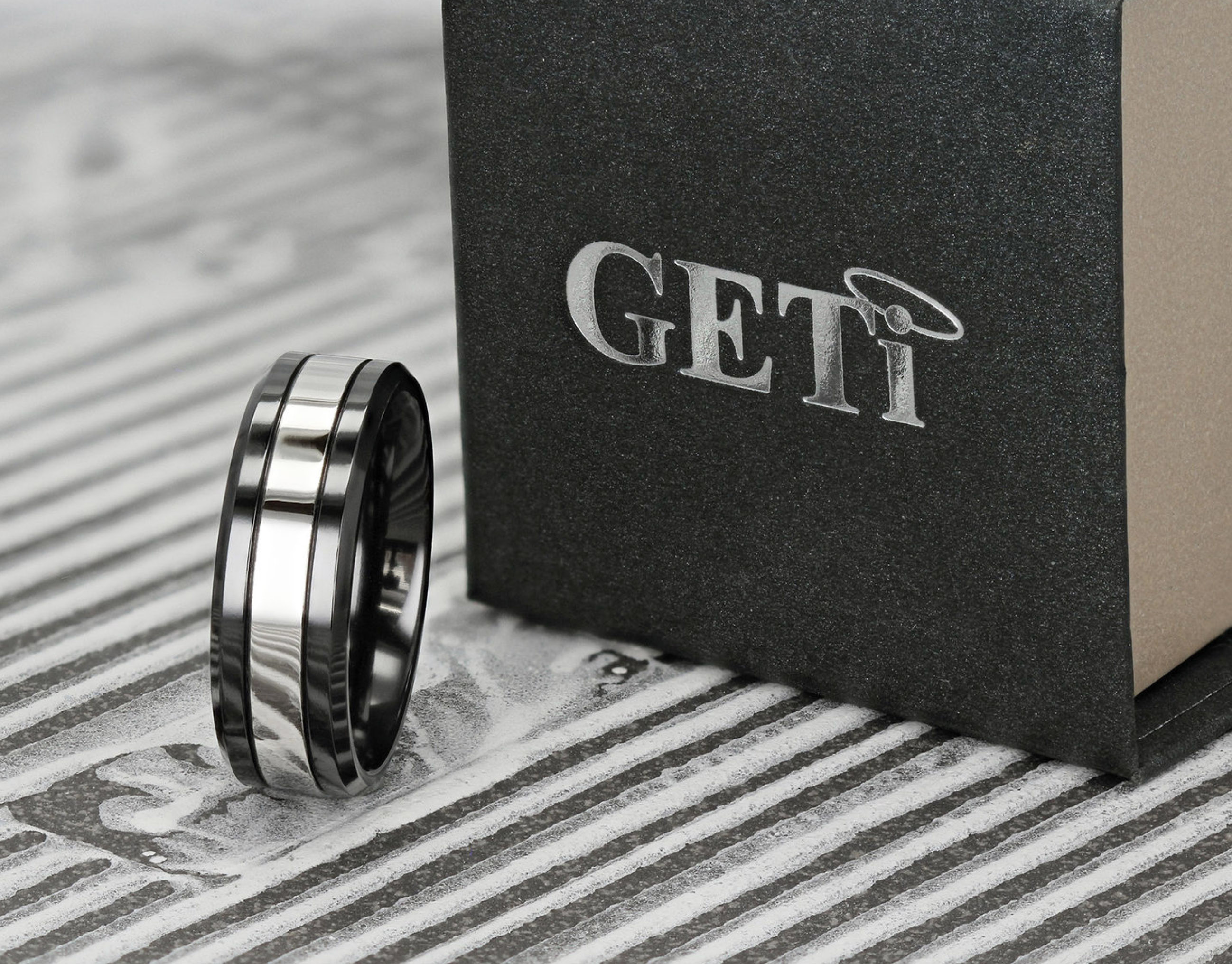 geti titanium rings packaging